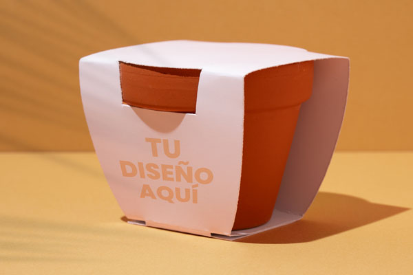 Kit de plantación ecológico empaquetado con maceta de barro y diseño opcional
